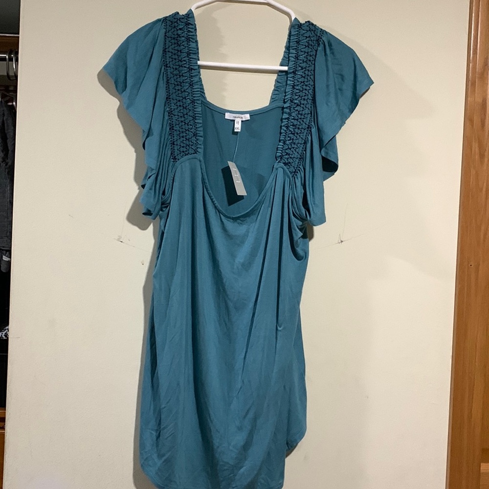 Maurice’s teal top XXL